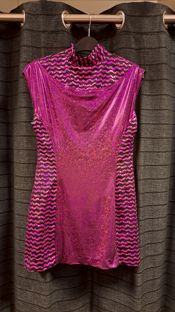 Korte roze glitterjurk