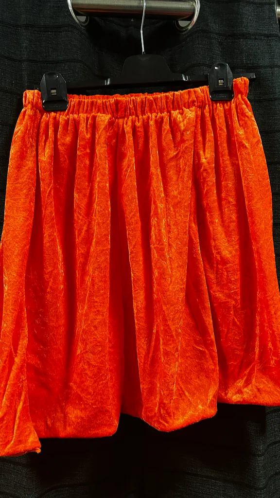Oranje setje, foto 2 van 2