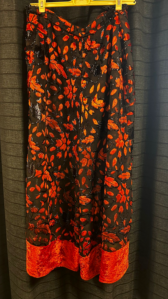Wijde broek oranje bloem , foto 1 van 2