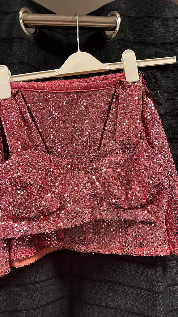 Top met rokje roze glitter , foto 1 van 3