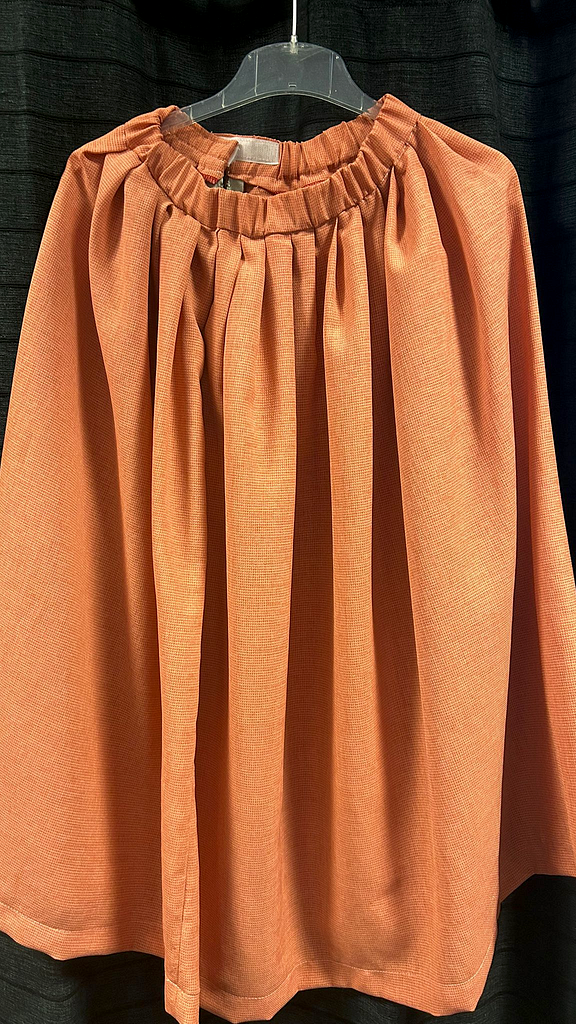 Oud roze lange rok