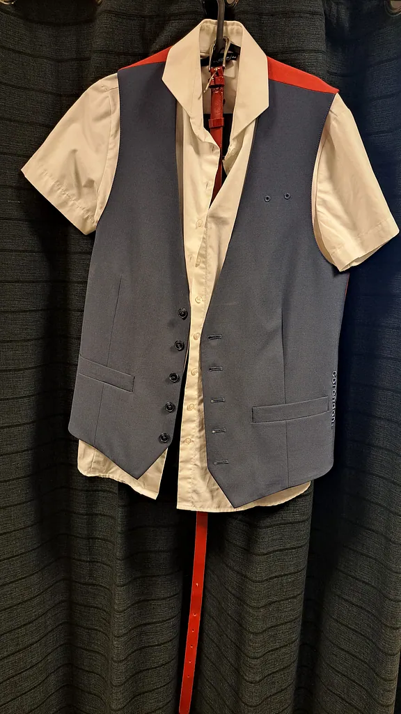 Stewardessen kleding, foto 3 van 4