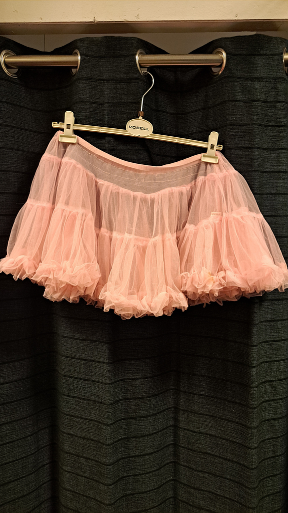 Korte Roze tule rok, foto 3 van 3