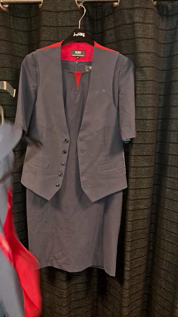 Stewardessen kleding, foto 1 van 4