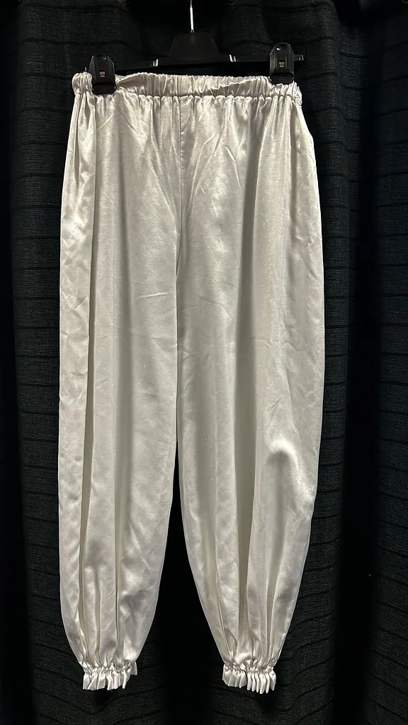 Satijnen witte broek