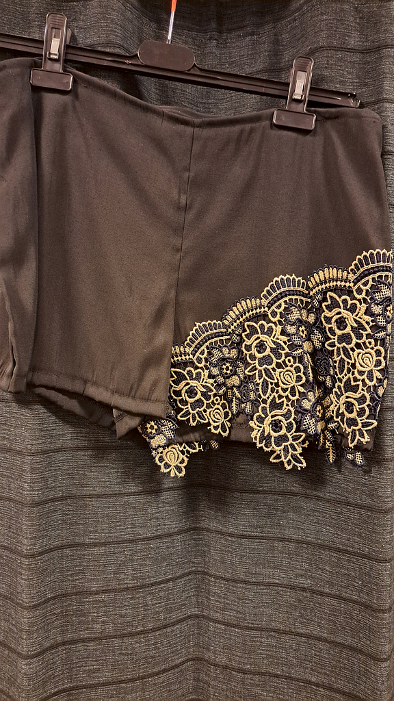 Hotpants goudbloem